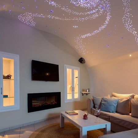 Suite Home Santorini Fira  Exteriör bild