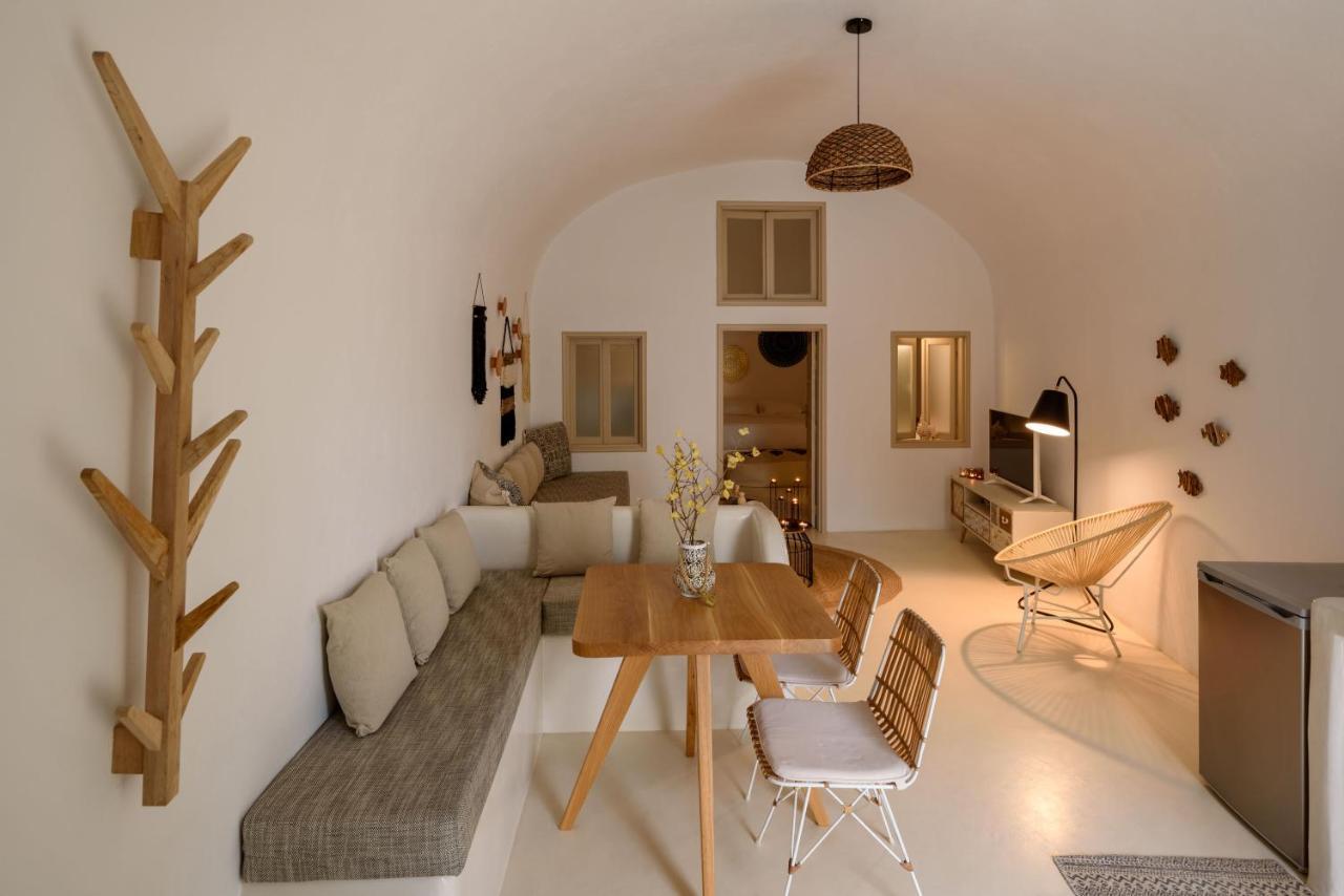 Suite Home Santorini Fira  Exteriör bild
