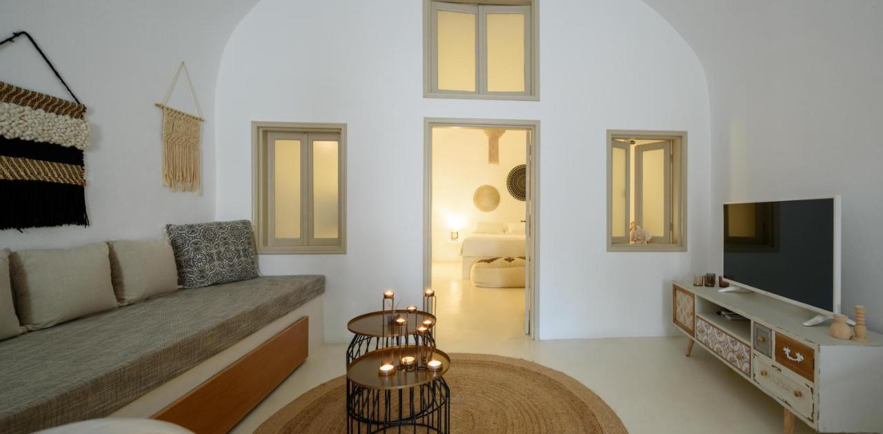 Suite Home Santorini Fira  Exteriör bild