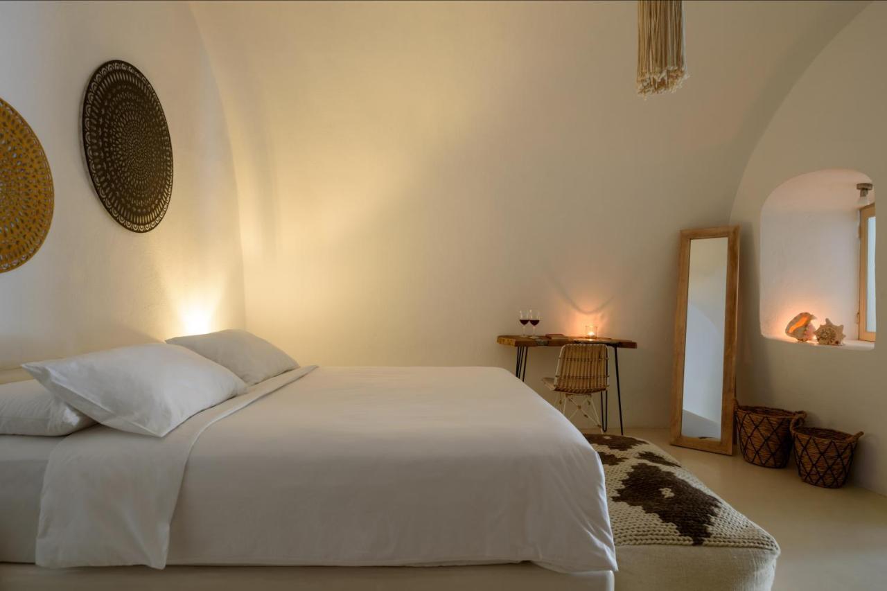 Suite Home Santorini Fira  Exteriör bild